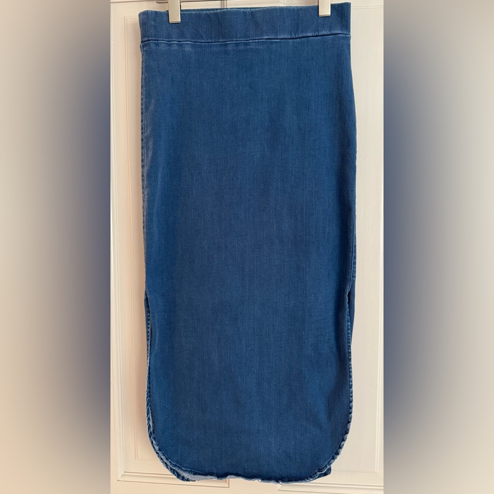 Frank & Eileen Donegal Blue Denim skirt, sz 6